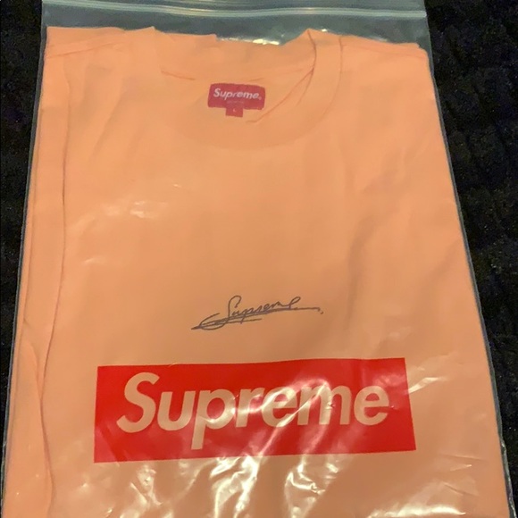 supreme signature tee